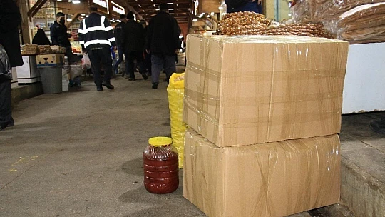 Pandemiden etkilenen  Kapalı Çarşı esnafı, çözümü online satışta buldu