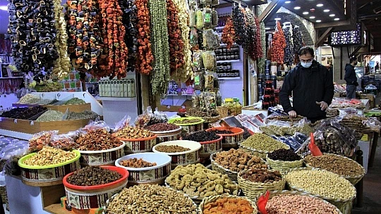 Pandemiden etkilenen  Kapalı Çarşı esnafı, çözümü online satışta buldu