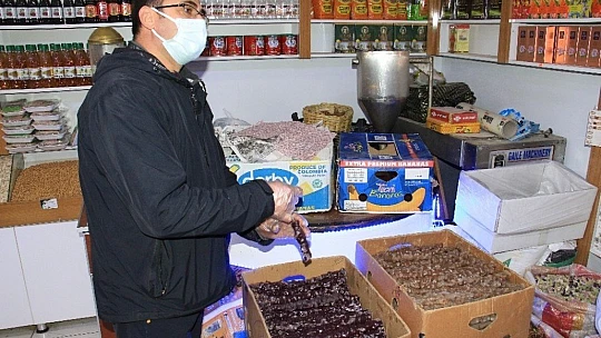 Pandemiden etkilenen  Kapalı Çarşı esnafı, çözümü online satışta buldu