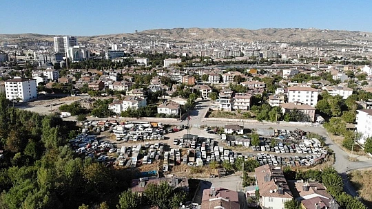 Bu araçlar çürümeye terk edildi