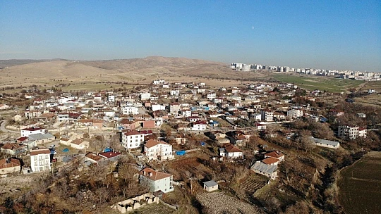 Referanduma giden o köy, mahalle olmanın mutluluğu yaşıyor