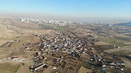 Referanduma giden o köy, mahalle olmanın mutluluğu yaşıyor