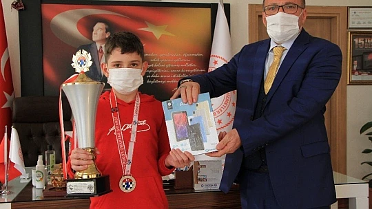 Satrançla hayata yeni hamle atmayı öğreniyorlar