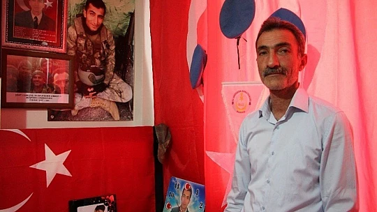 Şehit ailesi oğullarından kalan hatıraların kokusuyla yaşıyor