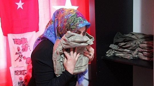 Şehit ailesi oğullarından kalan hatıraların kokusuyla yaşıyor