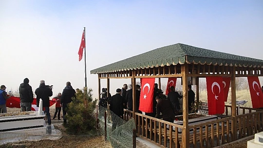 Şehit Fethi Sekin, şehadetinin 4. yılında kabri başında anıldı