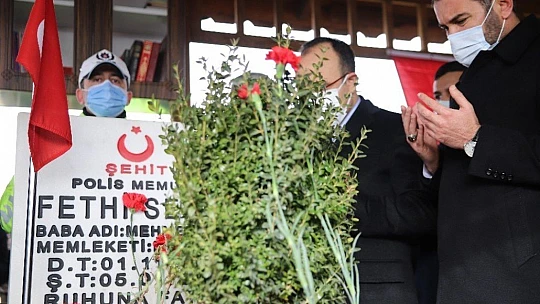Şehit Fethi Sekin, şehadetinin 4. yılında kabri başında anıldı
