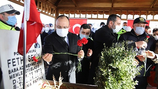 Şehit Fethi Sekin, şehadetinin 4. yılında kabri başında anıldı