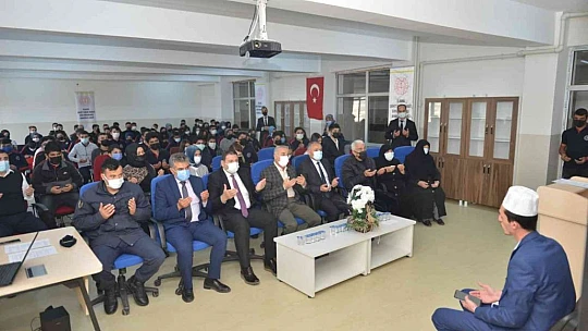 Şehit Uzman Çavuş Faruk Barut, şehadet yıl dönümünde isminin verildiği okulda anıldı