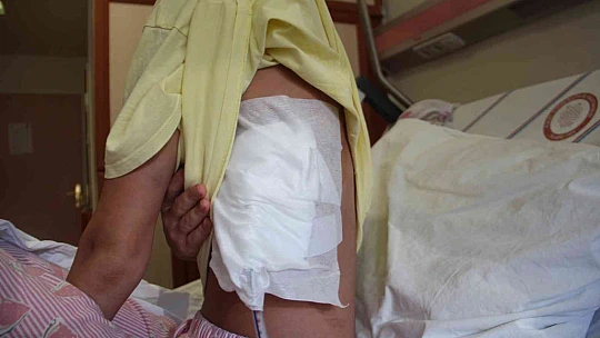 Sevgilisini 2 saat boyunca darp edip 5 yerinden bıçaklayan doktorun 20 yıla kadar hapsi istendi