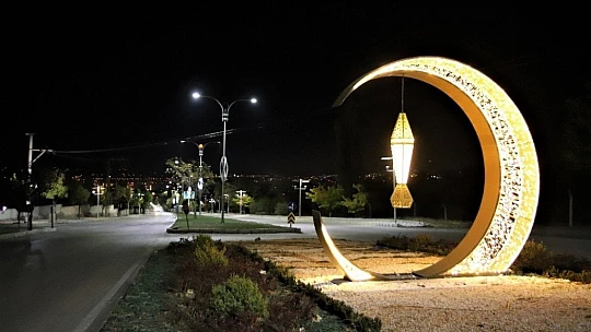 Sokağa çıkma kısıtlaması başladı, Elazığ sessizliğe büründü