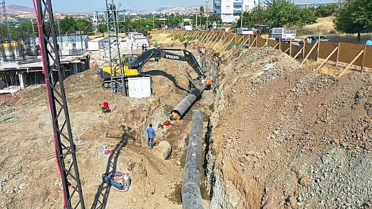 Su Ana Terfi Hattında Deplase Çalışması Sürüyor