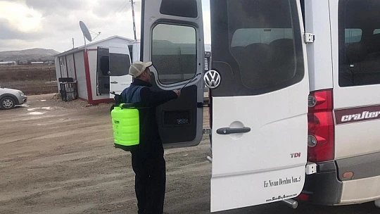 Minibüsler ve Taksiler Dezenfekte Edildi