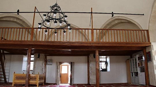Tam 386 yıllık, 4.Murat'ın yaptırdığı caminin minaresi söküldü