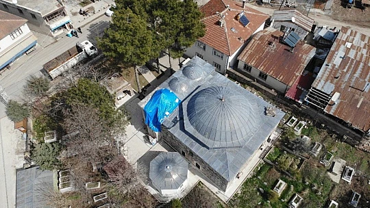Tam 386 yıllık, 4.Murat'ın yaptırdığı caminin minaresi söküldü