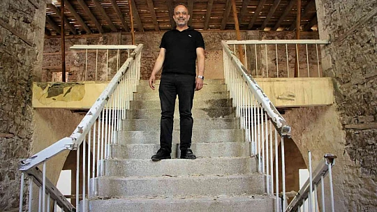 Tarihi Maden Hükümet Konağının restorasyon çalışmaları devam ediyor