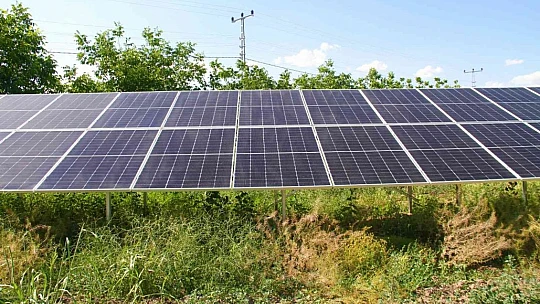 Tasarruf etmek için GES kurdu, günlük 360 kilowatt elektrik boşa gidiyor