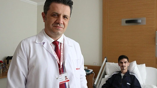 Tek kesiden çifte akciğer operasyonu ile  hem sağlığına kavuştu, hem de tıp tarihine geçti