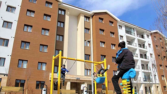 TOKİ konutlarında yaşayan depremzedeler: 'Devletimiz evimizi yaptı verdi, kim bize ev yapacaktı'