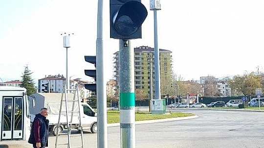 Trafik Işıklarıyla 'Evde Kal' Çağrısı