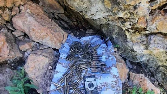 Tunceli'de 2 sığınak içerisinde mühimmat ele geçirildi