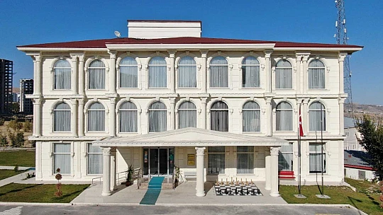 Türkiye'nin ilk milli ve yerli interaktif online öğrenme platformunu kurdu