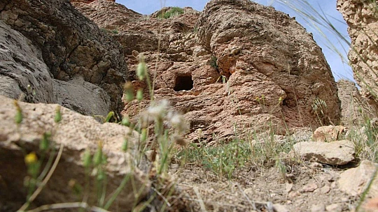 Urartular dönemine ait Tanrıverdi Kalesi ilk günkü ihtişamını koruyor