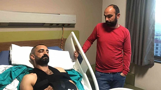 Üzerine 10. kattan kadın düşen adam yaşadıklarını anlattı: 'Kadın tepeden başımı düşmüş gözümü açtım hastanedeyim'