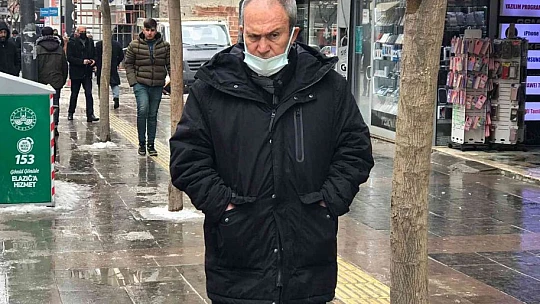 Vaka yoğunluğu en çok artan 10 il arasına giren Elazığ'da vatandaşlar, kuralların ve aşının önemine dikkat çekti