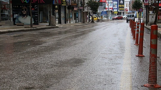 Vakaların yüzde 80'e yakın düştüğü Elazığ'da kısıtlama sessizliği