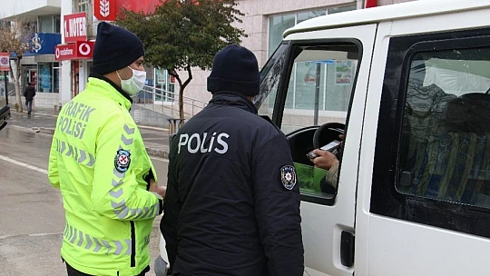 Vakaların yüzde 80'e yakın düştüğü Elazığ'da kısıtlama sessizliği
