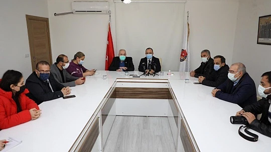 Vali Erkaya Yırık, Elazığ'ın gündemiyle ilgili açıklamalarda bulundu