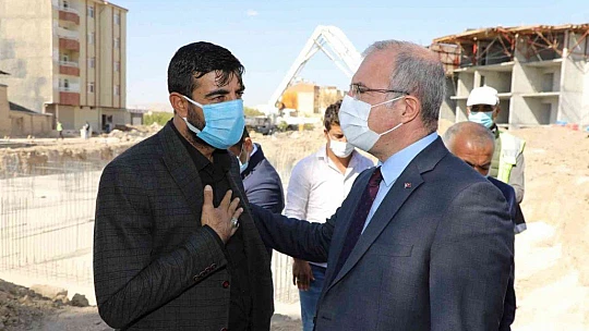 Vali Toraman, kentsel dönüşüm alanında incelemelerde bulundu