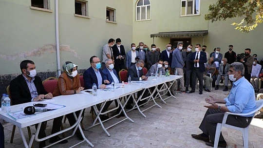 Vali Yırık,'Bizim insanımız hizmete layık güzel insanlar'