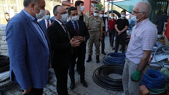 Vali Yırık, Şehit Fethi Sekin'in Kabrini Ziyaret Etti