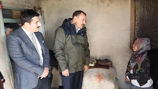 Vali Kaldırım Evleri Yanan Aileleri Ziyaret Etti