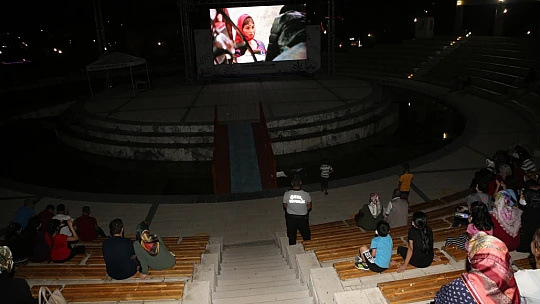 Elazığ Belediyesi Sinema Keyfi Sunuyor