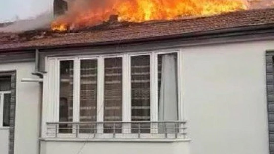 Yangında itfaiyenin dikkati faciayı önledi