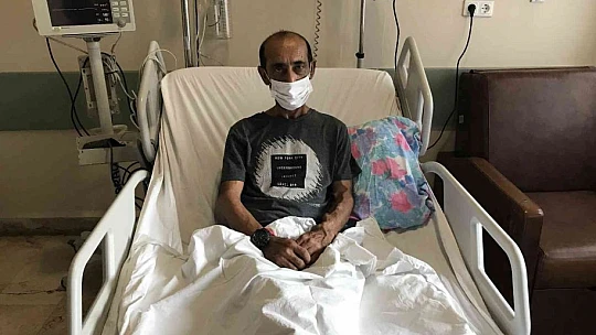 Yaşı küçükken veremediği böbreği büyüyünce verdi, babasına can oldu