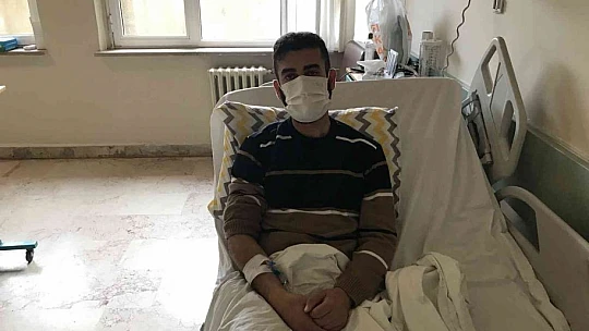 Yaşı küçükken veremediği böbreği büyüyünce verdi, babasına can oldu