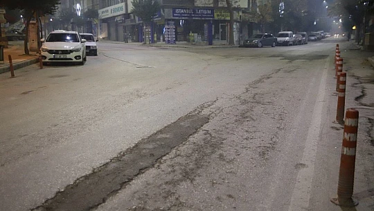 Yılbaşı kısıtlamasıyla deprem bölgesi Elazığ'da sessizliğe büründü
