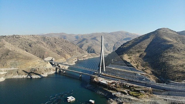 2 bin 400 metre tünelle bağlanan Kömürhan Köprüsü açılışa hazır