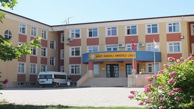 Ahmet Kabaklı Anadolu Lisesi, Fen Lisesine Dönüştürüldü