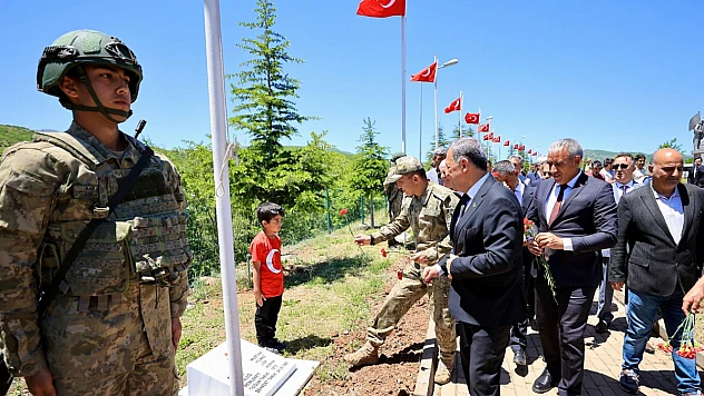 Bingöl'de 33 şehidimiz için anma töreni