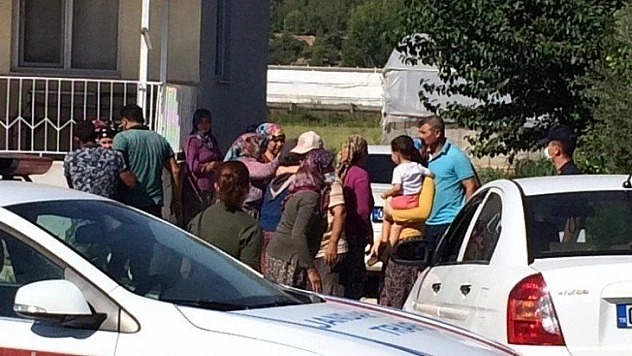 Cinnet getiren amca av tüfeğiyle dehşet saçtı: 2 ölü, 3 yaralı