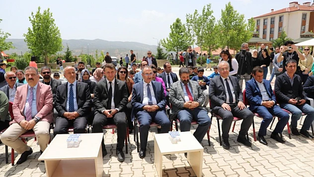 Depremzede çocuklara bilim şenliği düzenlendi