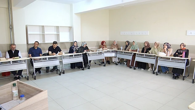 Din Kültürü ve Ahlak Bilgisi öğretmenlerine seminer