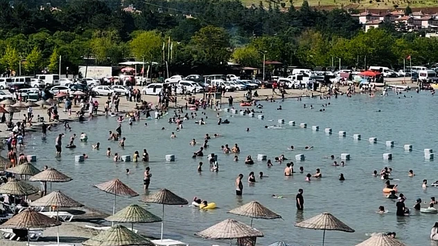Doğu'nun incisi Hazar Gölü, ziyaretçi akınına uğruyor