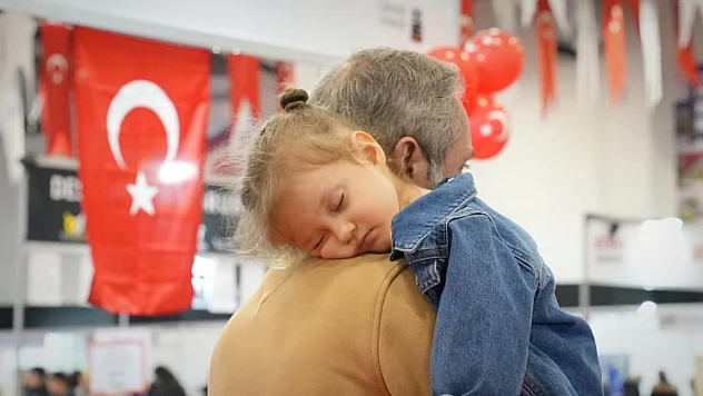 Elazığ Belediyesi 6. Kitap Fuarı'na yoğun ilgi
