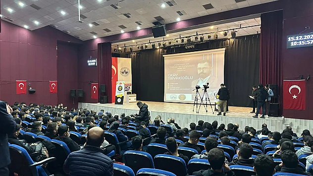 Elazığ Belediyesi, gençlere eğitim desteğini sürdürüyor